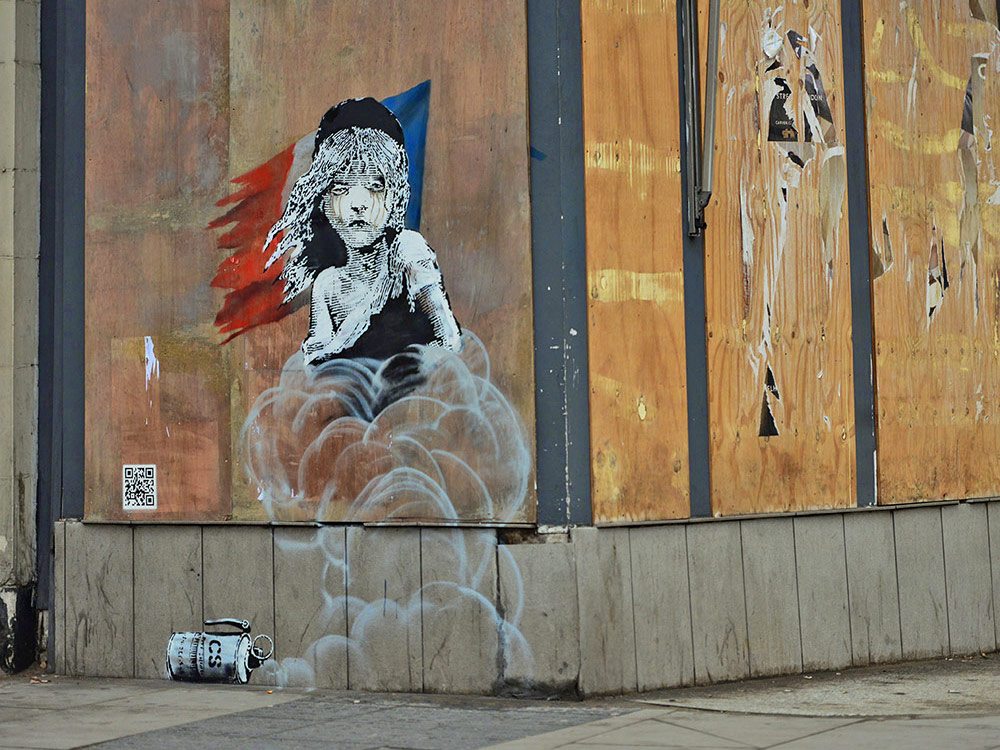 FOTO: Banksy's Calais Murales (via Banksy website)