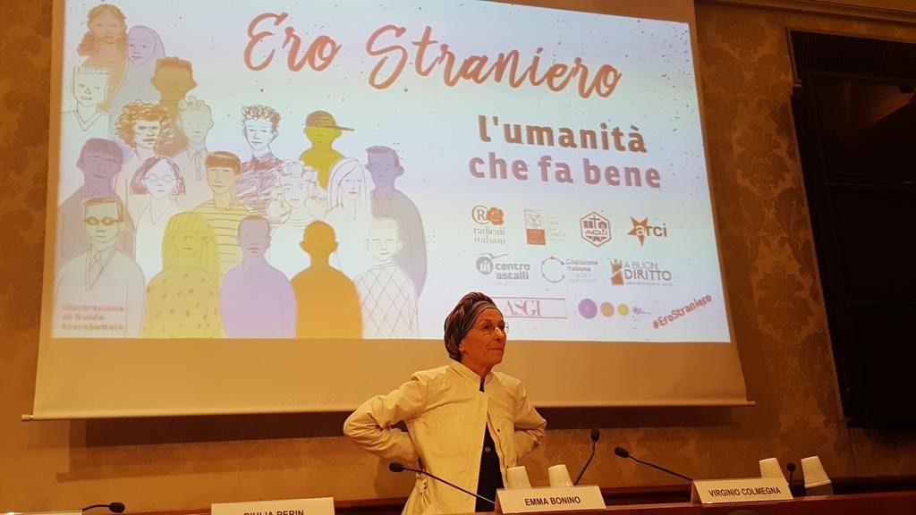 Foto: Emma Bonino alla conferenza di stampo di lancio di Ero Straniero.