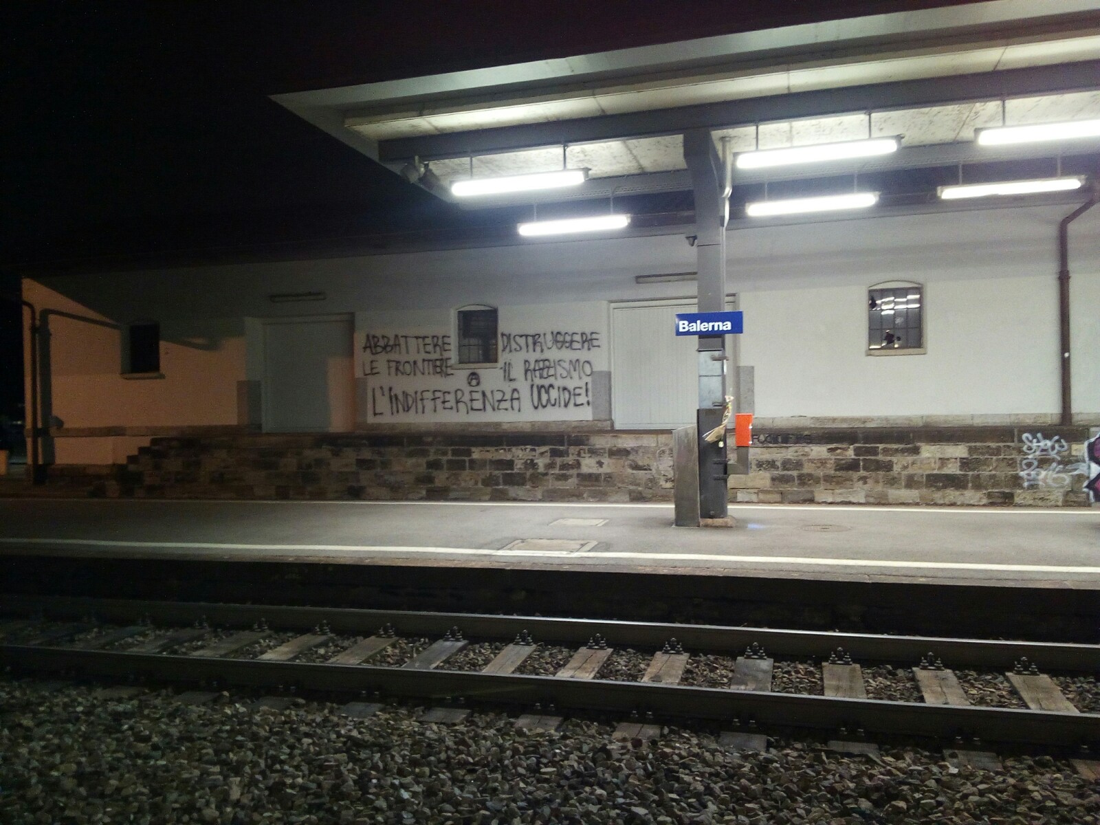 Alla stazione di Balerna, in Canton Ticino (foto: Michele Luppi)