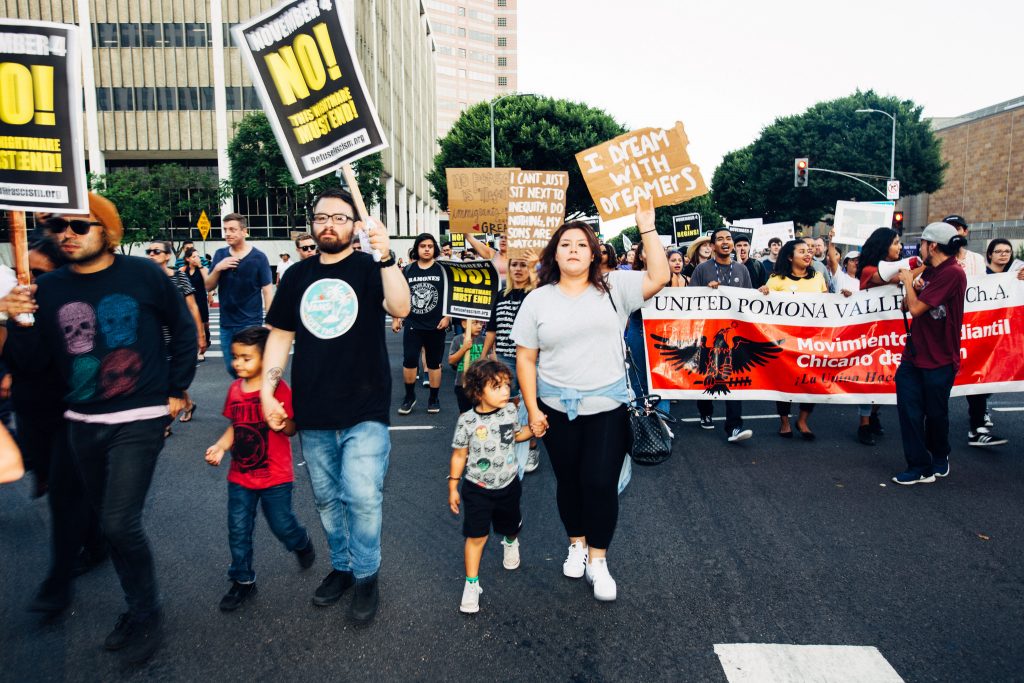 Manifestazione per la difesa del DACA a Los Angeles, 5 settembre 2017, (foto: Molly Adams CC BY 2.0)