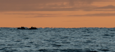 Le strategie del partito Laburista sull’immigrazione e l’ascesa di Reform UK